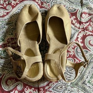 Alex Marie gold edge open toe shoes